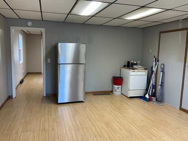 Building Photo - 233 Scioto St