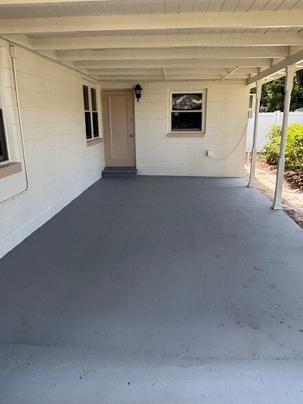 Building Photo - 8567 Ridge Rd