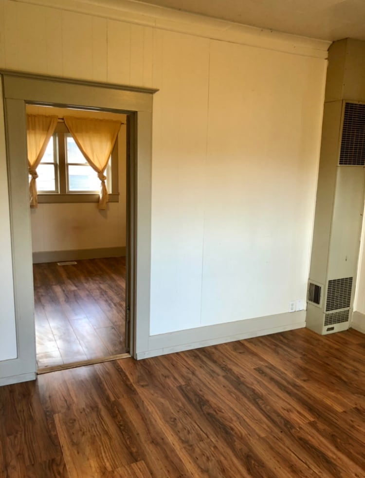 View of second bedroom doorway - 601 J Street