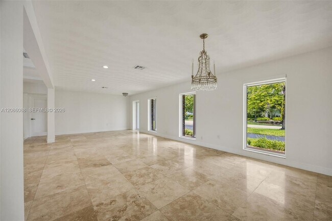 Building Photo - 13240 SW 70th Ave