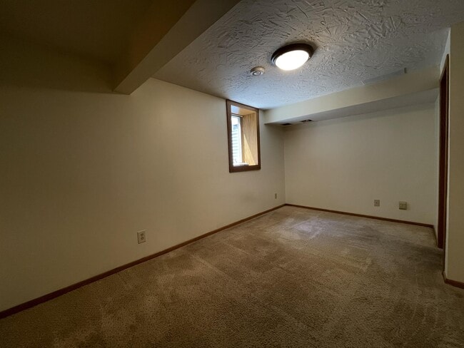 Building Photo - 6806 W 24th St