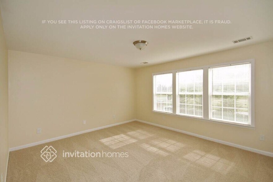 Building Photo - 1712 Sahale Falls Dr