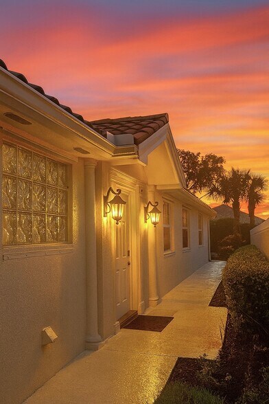 Building Photo - 7630 Pesaro Dr