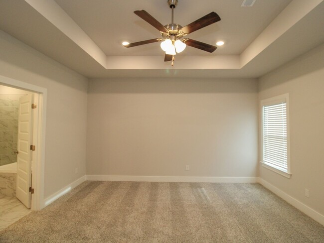 Building Photo - NEW Townhome in excellent location! MOVE I...