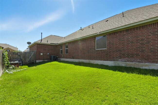 Building Photo - 3500 Winter Wren Way