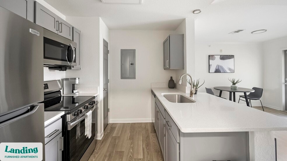 Building Photo - 210 Hillwood Blvd