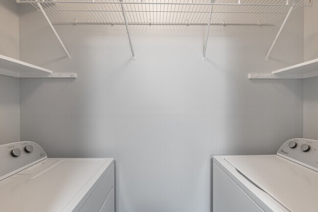 Building Photo - 1904 Dartmouth St