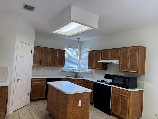 Building Photo - 12714 Tantara Dr