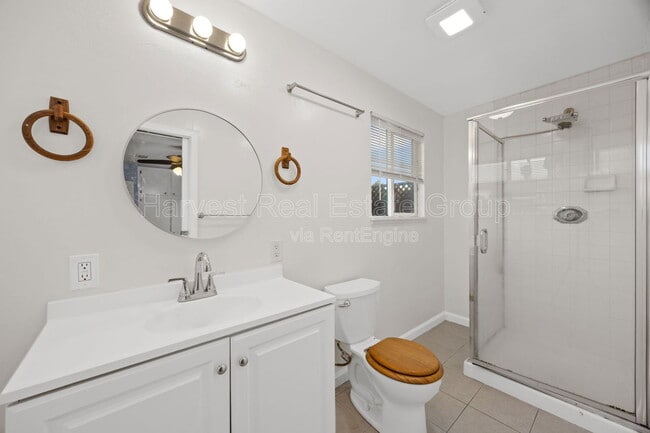 Building Photo - 252 Esther Ct