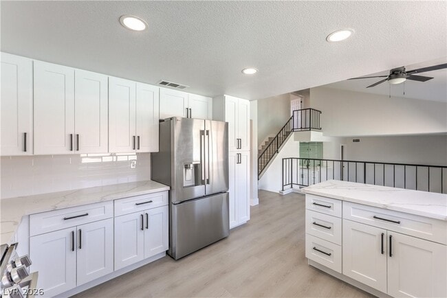Building Photo - 6348 Vicuna Dr