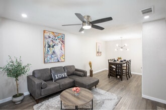 Building Photo - 680 N Ashurst Ct