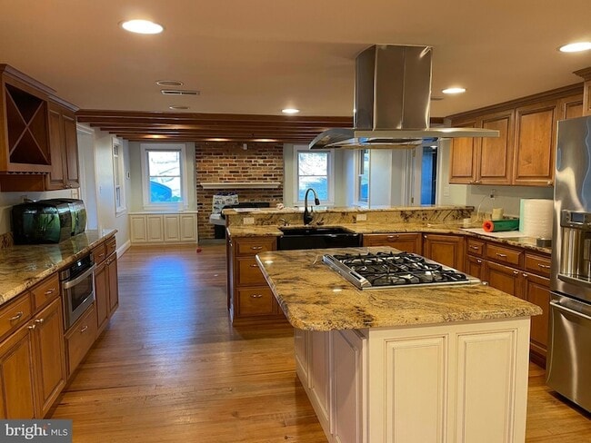 Building Photo - 6270 Davis Rd