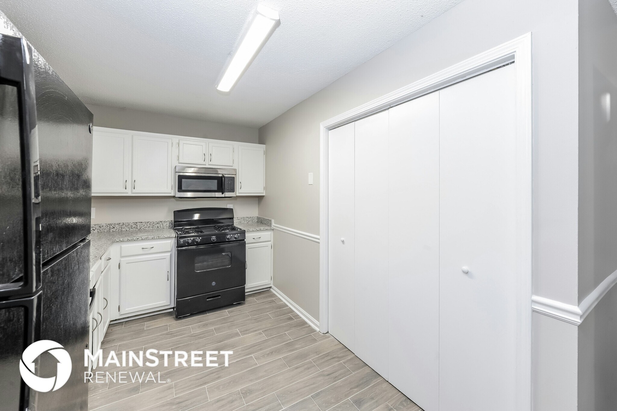 Building Photo - 417 Montgomery Pl