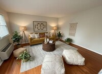 Building Photo - Duke View Apartments