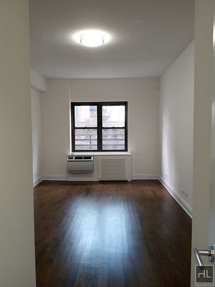 Building Photo - EAST 57 STREET