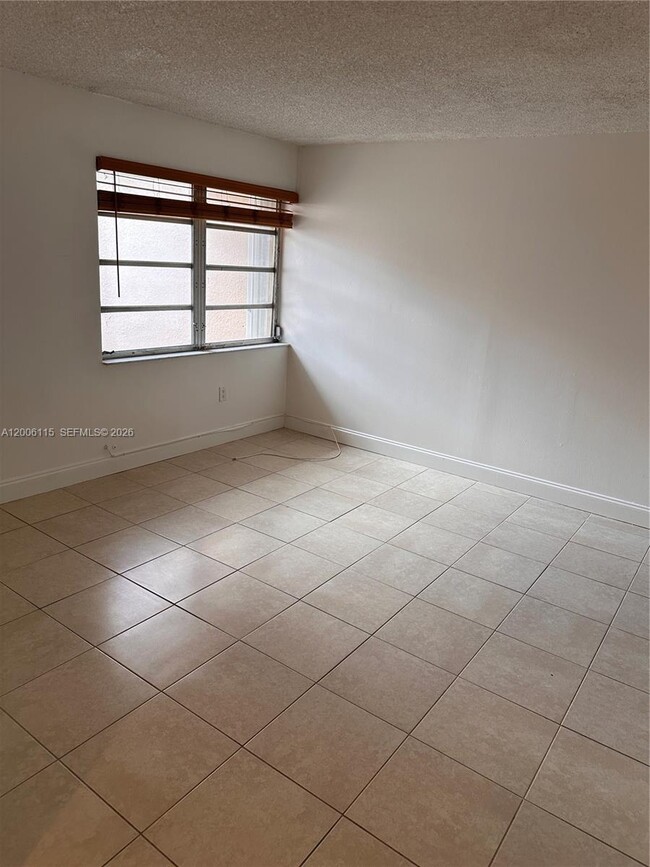 Building Photo - 8440 SW 154th Cir Ct