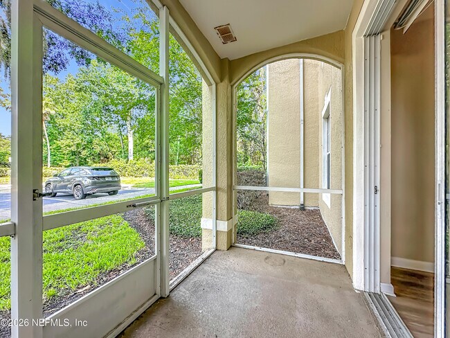 Building Photo - 7801 Point Meadows Dr