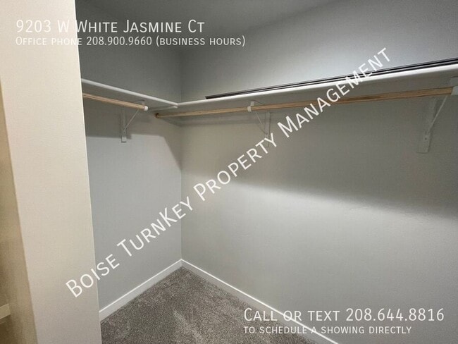 Building Photo - 9203 W White Jasmine Ct