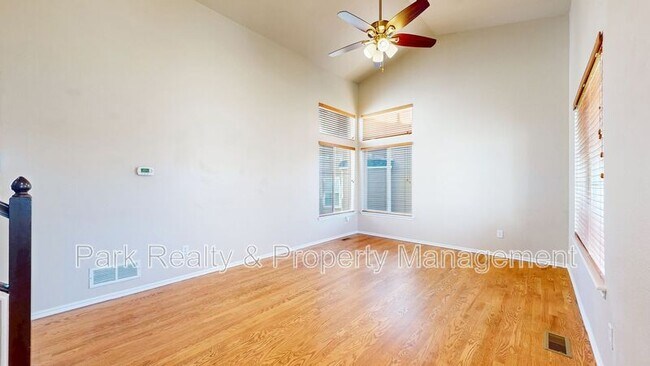 Building Photo - 8596 Bluegrass Cir