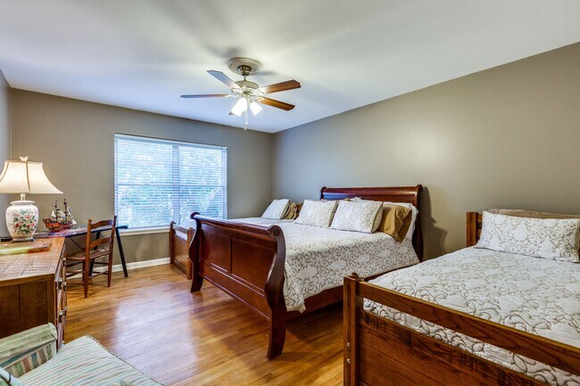 Building Photo - GORGEOUS RANCH-STYLE HOME ON WOODED 1.2 AC...