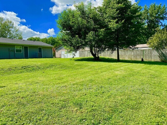 Building Photo - 6105 Epperson Dr