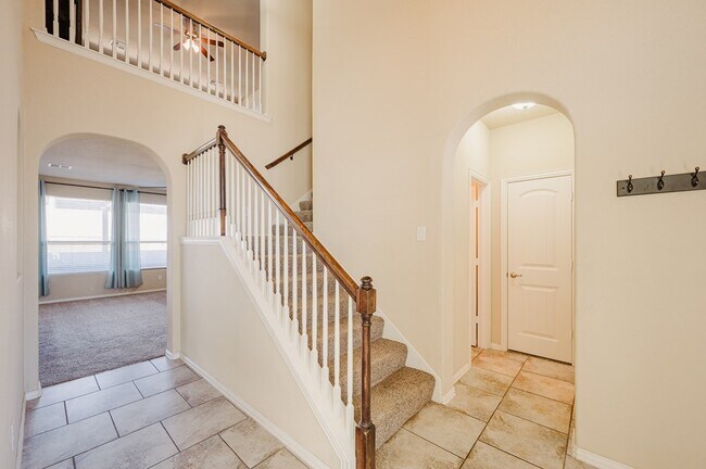 Building Photo - 7036 XIT Ranch Rd