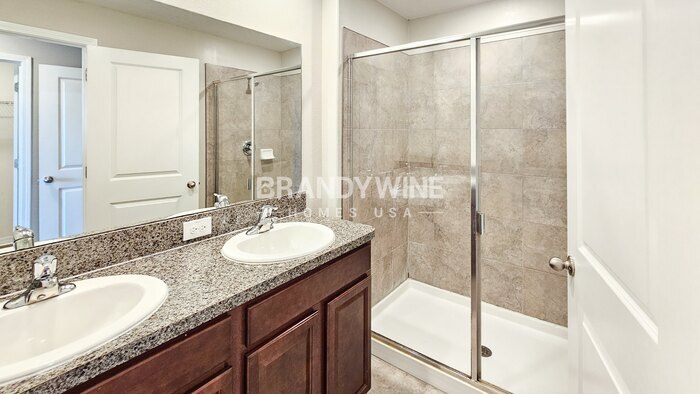 Building Photo - 5572 Mercado Dr