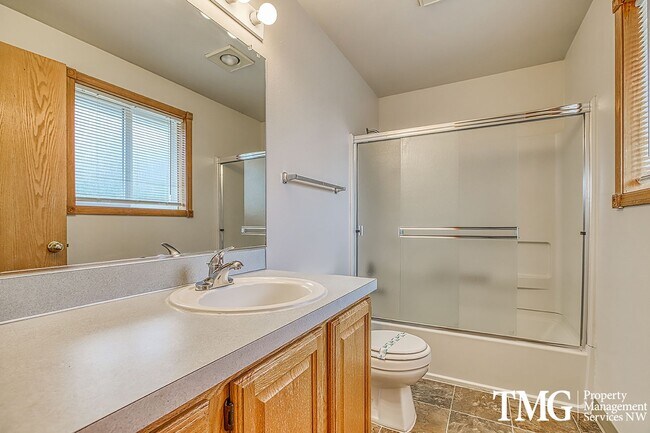 Building Photo - Pachl10