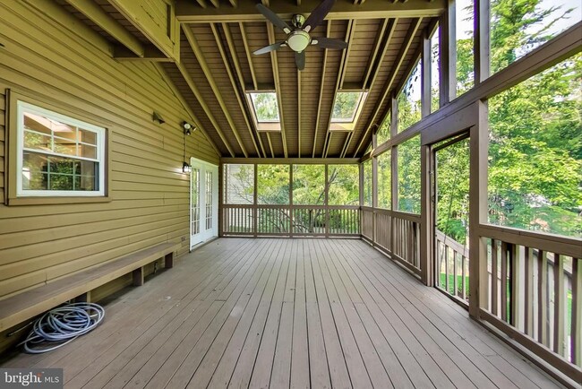 Building Photo - 12004 Montrose Village Terrace