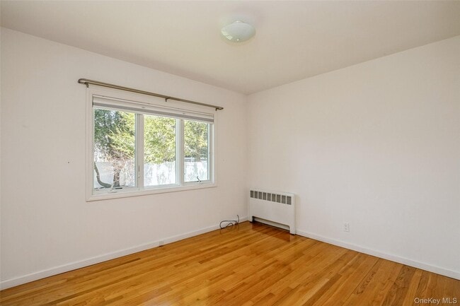 Building Photo - 26 Whitman Ave