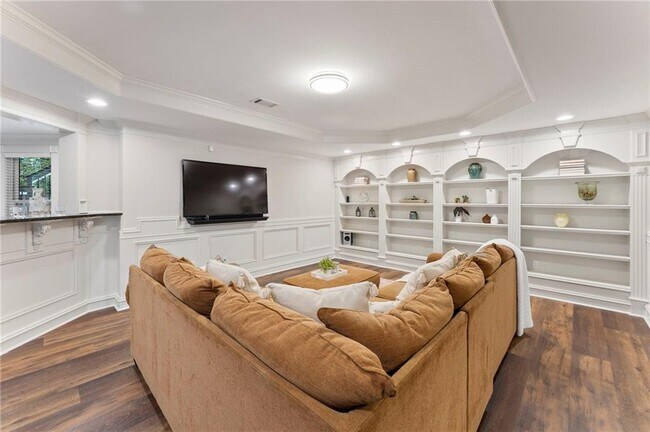 Building Photo - 6005 Oakbury Ln