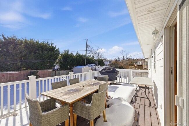 Building Photo - 716 Park Ln