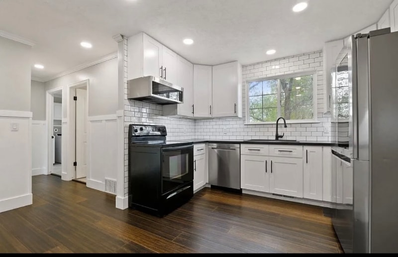 Building Photo - 333 W 1610 S