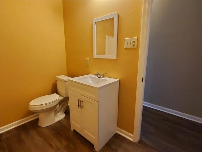 Building Photo - 1703 Clouet St