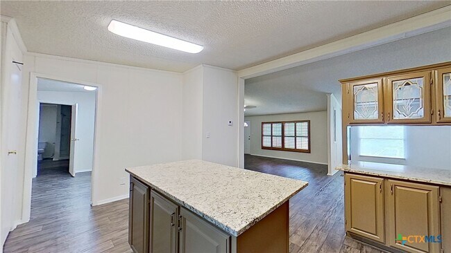 Building Photo - 100 Co Rd 194