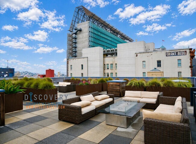 Building Photo - Mid-Market Modern Studio for Effortless City Living