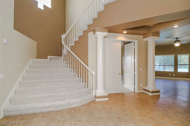 Building Photo - 2460 Monarch Bay Dr