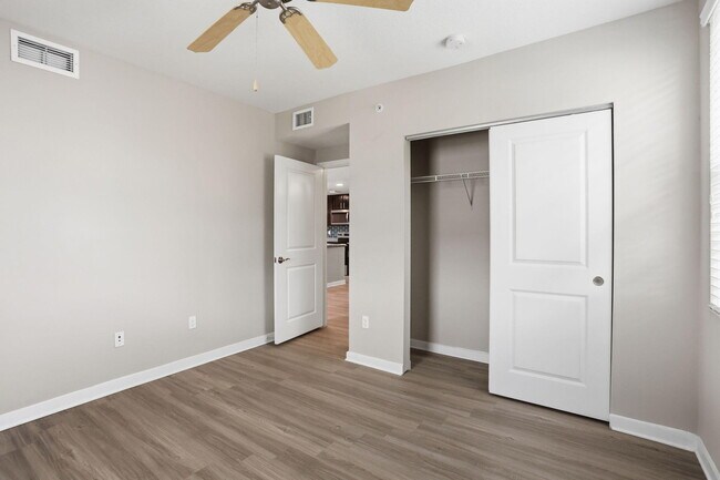 Building Photo - 3611 High Ridge Rd