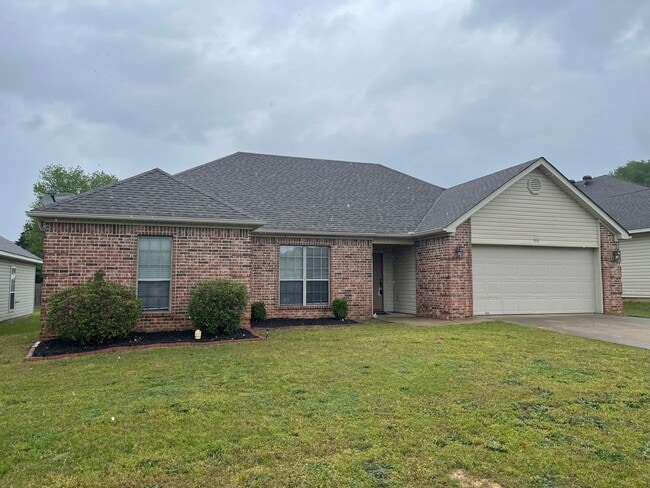Primary Photo - 3318 Arkansas Dr