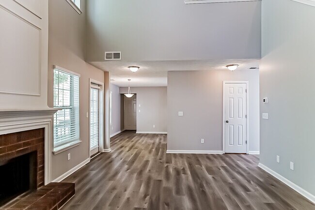 Building Photo - 7144 Springchase Way