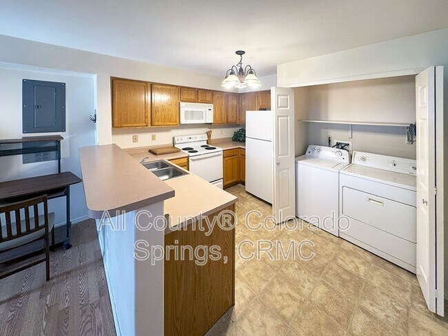 Building Photo - 122-2-12 Whalen Ave Cripple Crk