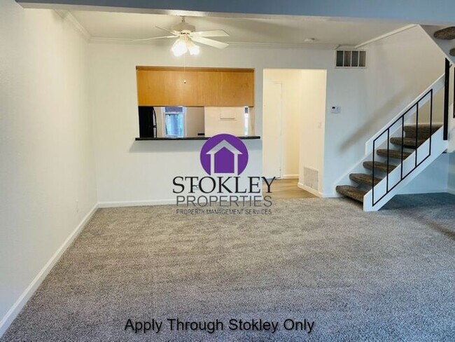 Building Photo - Stokley Properties Welcomes 1534 Parkwood ...