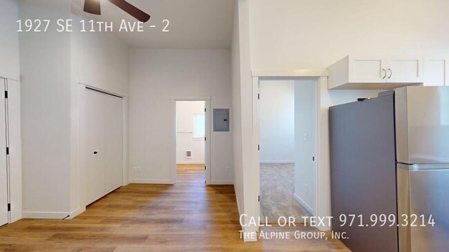 Building Photo - 1927 SE 11th Ave