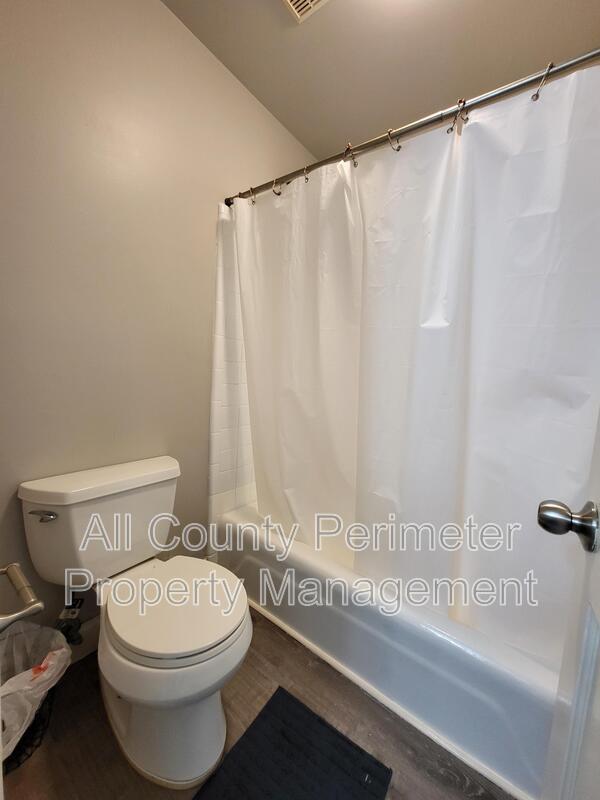 Building Photo - 363 Indian Hills Trail