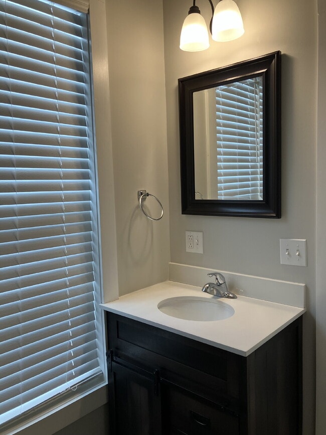 Building Photo - Now available!  Studio Apartment in the Heart of the Village of Fairport