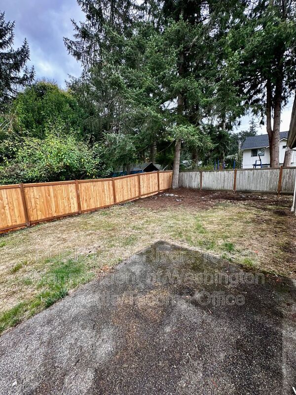Building Photo - 23121 37th Ave E