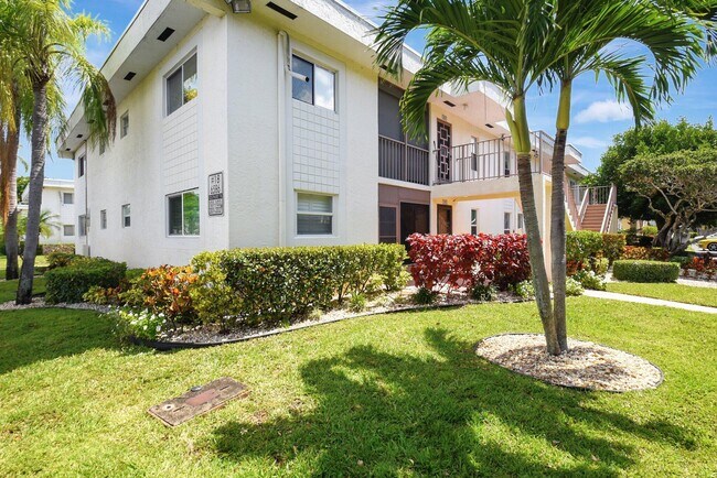 Primary Photo - 6586 Southurst Terrace