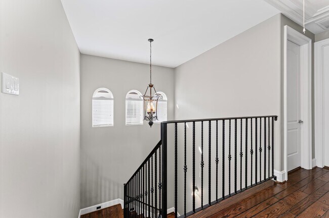 Building Photo - 1306 Hawthorne St