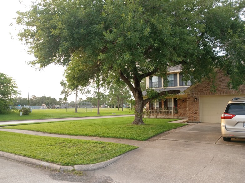 Park across the street - 15235 Kelbrook Dr