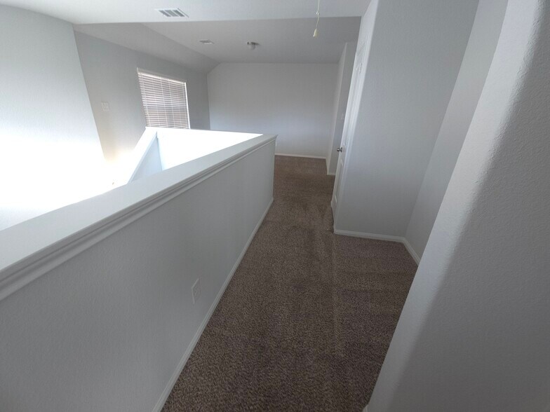 Building Photo - 17538 Greystanes Rd